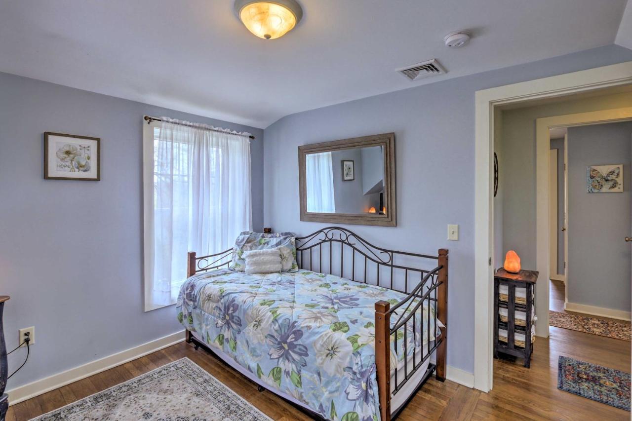 Remodeled Farmhouse In Waterford Near 2 Beaches! Buitenkant foto
